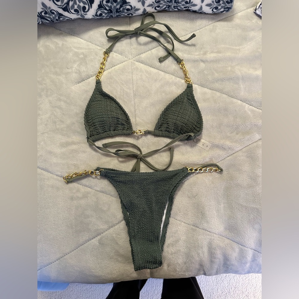 Never warn! Army Green bikini with chains! So cute!